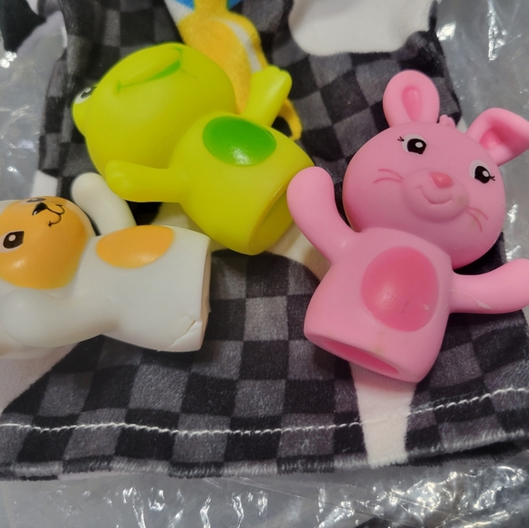 PUPPETS Spotted Cow farm ranch animal hand puppet and farm animal finger puppets - Picture 6 of 8